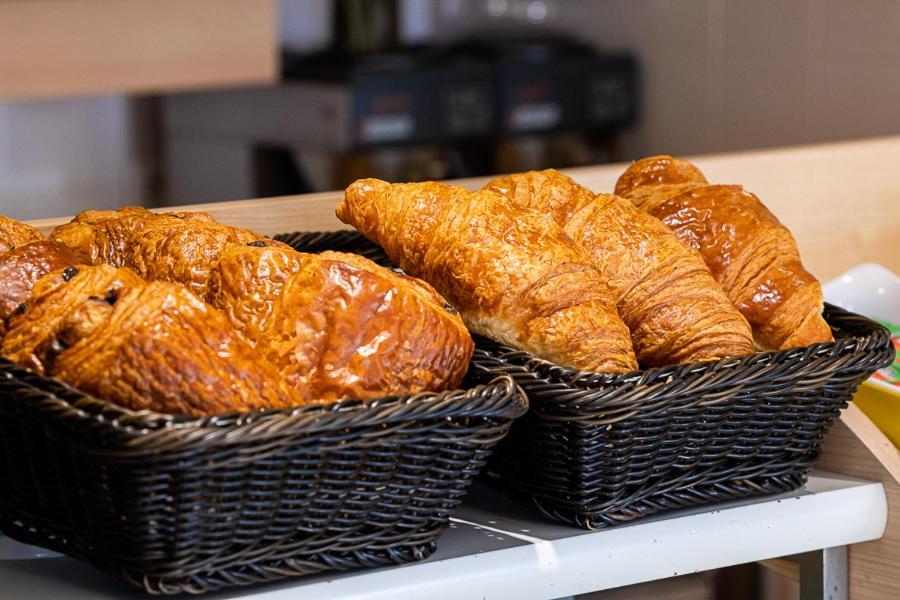 Ibis Budget Carcassonne Aeroport - A61 Екстер'єр фото