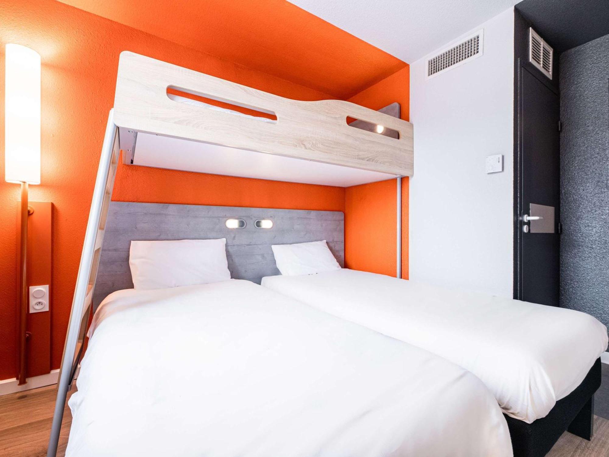 Ibis Budget Carcassonne Aeroport - A61 Екстер'єр фото