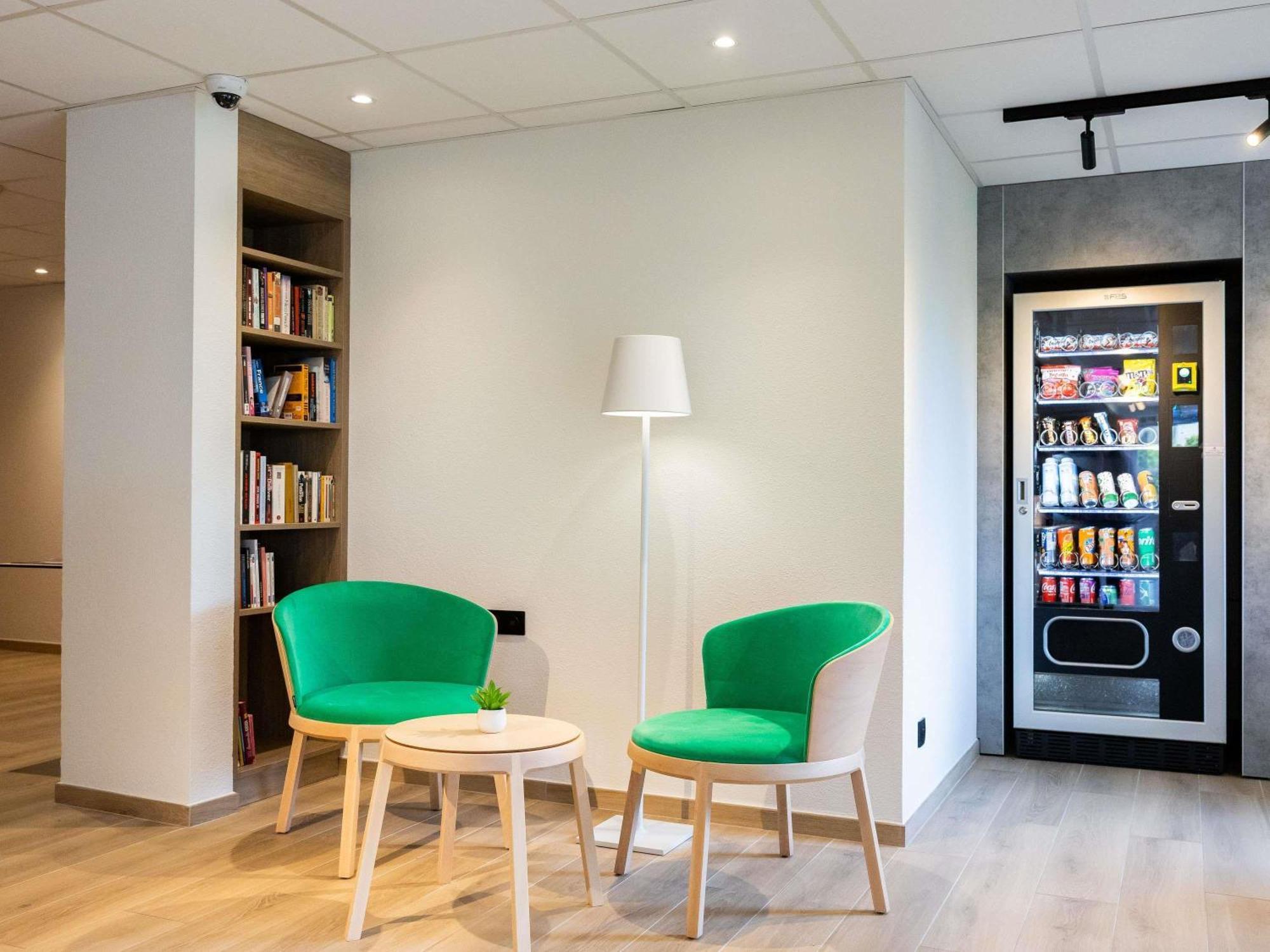 Ibis Budget Carcassonne Aeroport - A61 Екстер'єр фото