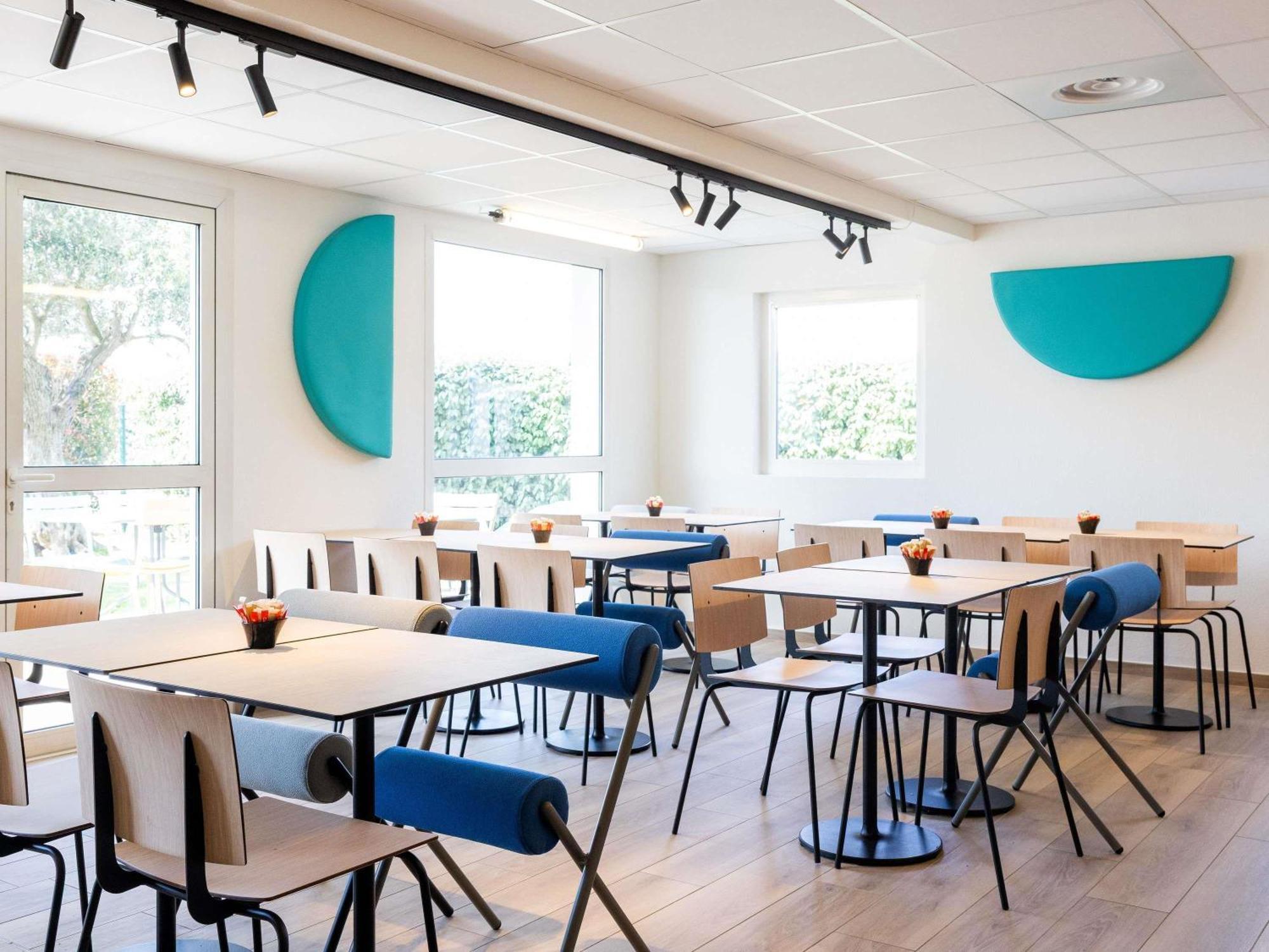 Ibis Budget Carcassonne Aeroport - A61 Екстер'єр фото